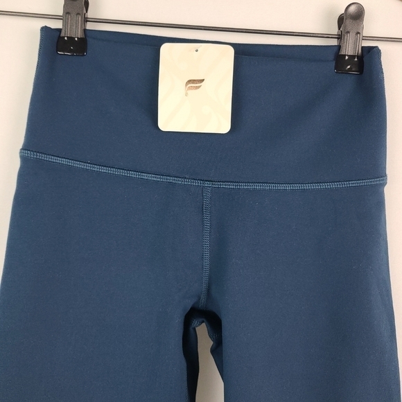 $70 NEW Fabletics Blue Nova Define High-Waisted 7/8 Legging XXS NWT! - Picture 4 of 8